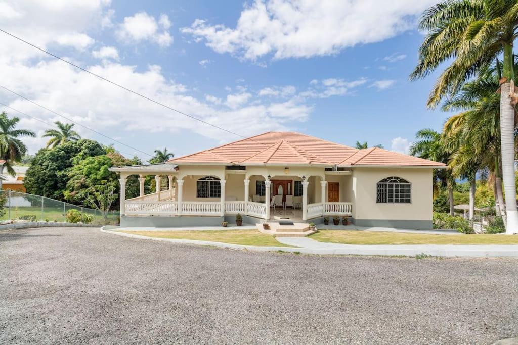 Rose View Apartamento Montego Bay
